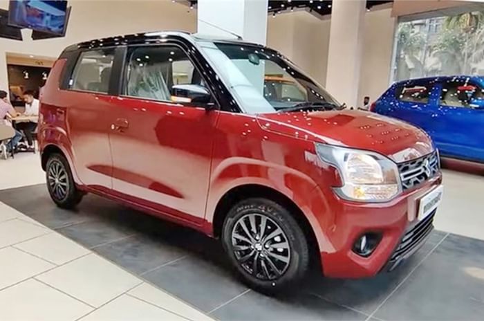 Maruti Suzuki Ignis AMT vs Wagon R AMT: which to buy? Maruti Suzuki Wagon R front quarter